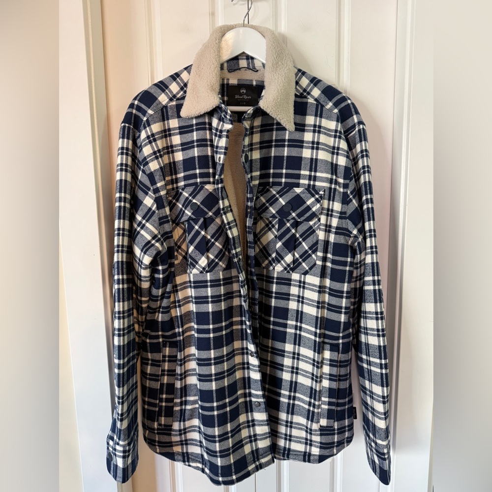 WindRiver Sherpa-Lined Flannel Jacket – Men’s Large – Navy & Cream Plaid